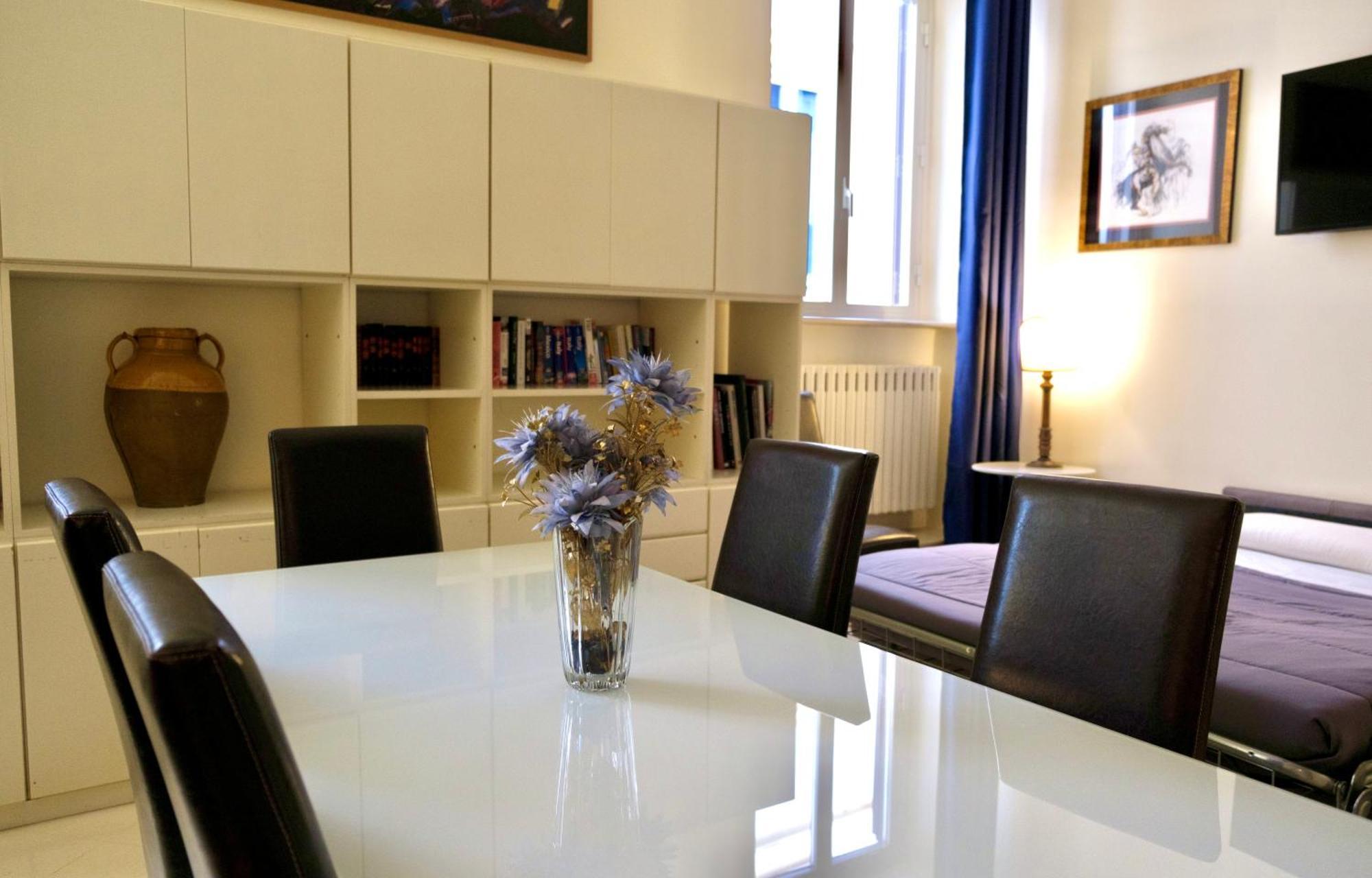 Appartamento In Pieno Centro Roma - Lily'S House Εξωτερικό φωτογραφία